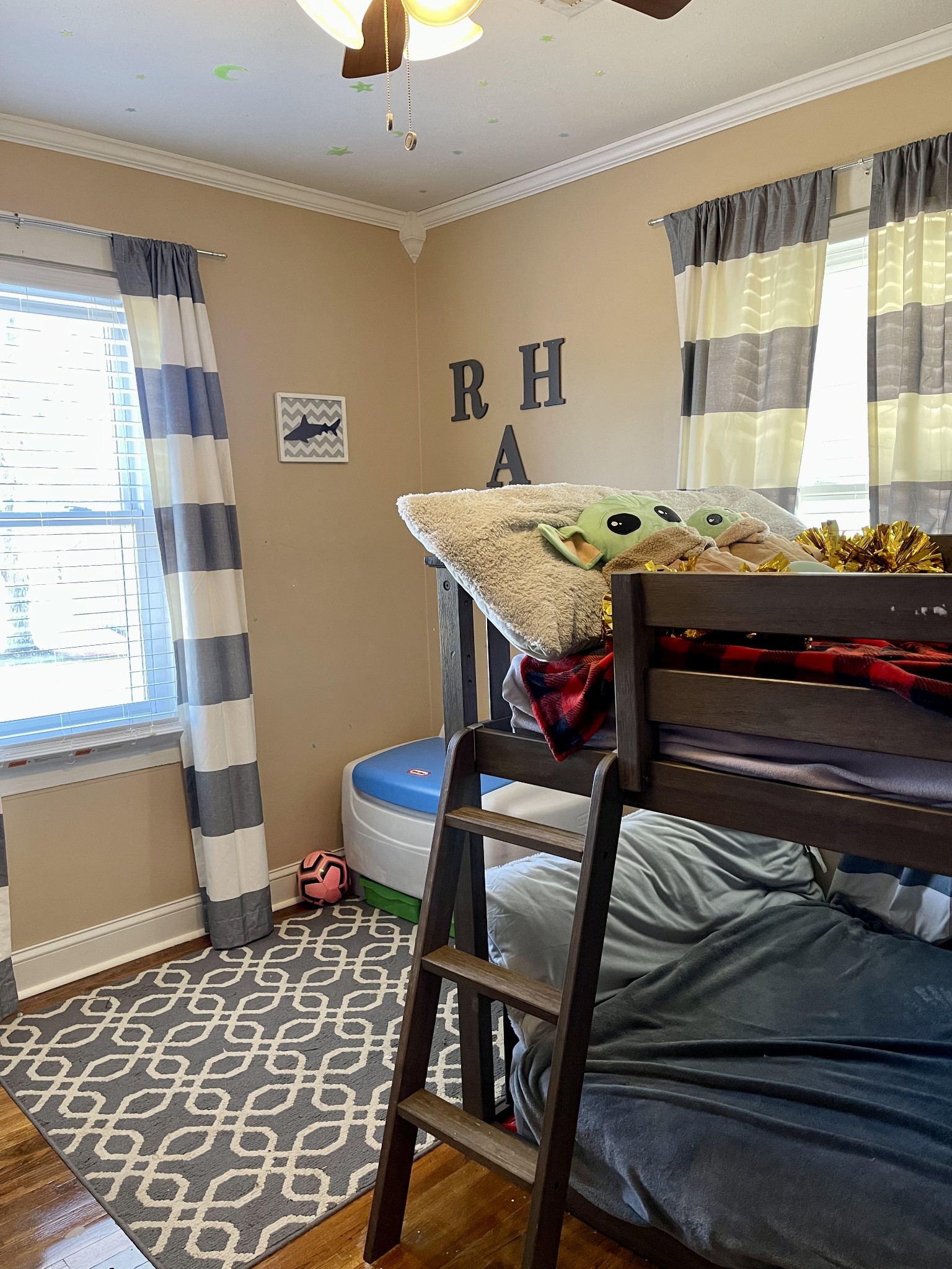 968 West Point Road Lawrenceburg, TN 38464 - Photo 21 of 21 a bed room with furniture and a window