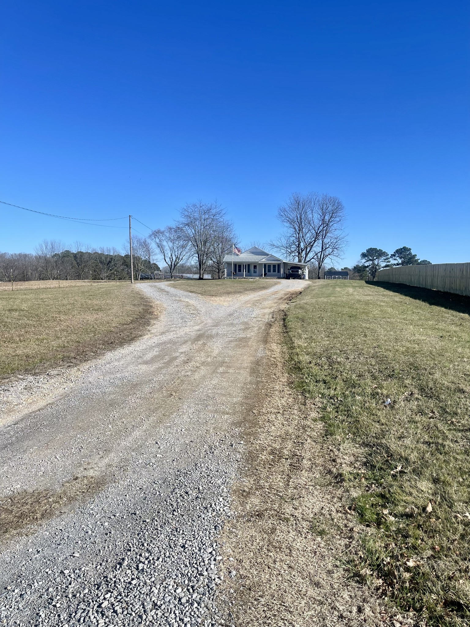 968 West Point Road Lawrenceburg, TN 38464 - Photo 7 of 21 a view of an ocean beach and mountain