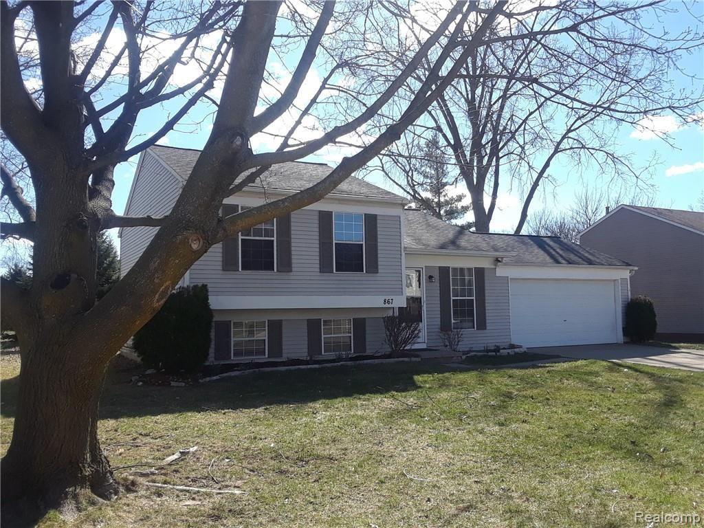 867 Hadley Road Rochester Hills, MI 48307 - Photo 1 of 38