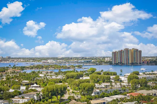 $3,900,000 | 3730 North Ocean Drive, Unit 15C, Singer Island, FL 33404