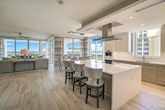 $3,900,000 | 3730 North Ocean Drive, Unit 15C, Singer Island, FL 33404