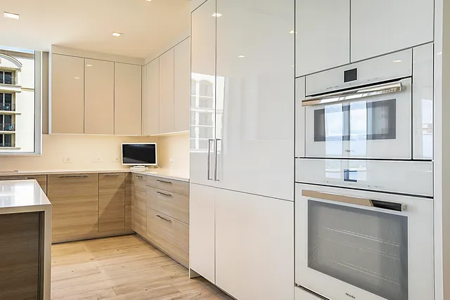 $3,900,000 | 3730 North Ocean Drive, Unit 15C, Singer Island, FL 33404