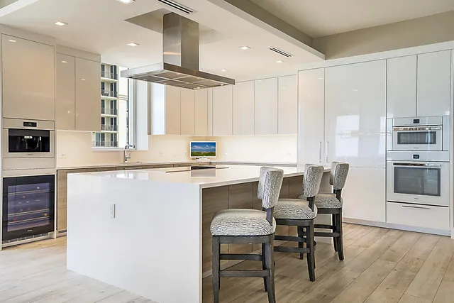 $3,900,000 | 3730 North Ocean Drive, Unit 15C, Singer Island, FL 33404