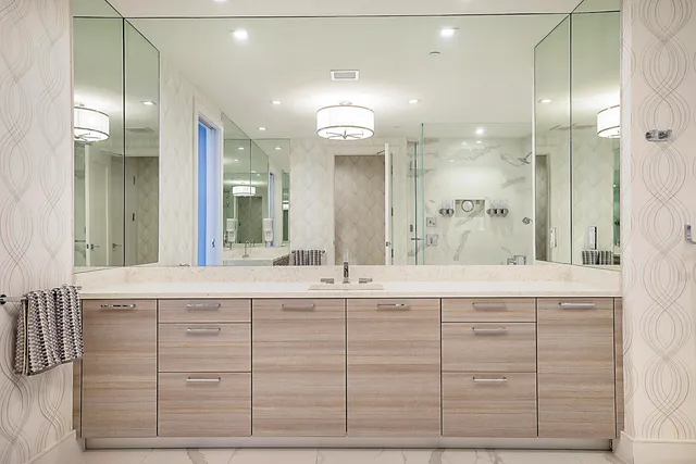 $3,900,000 | 3730 North Ocean Drive, Unit 15C, Singer Island, FL 33404