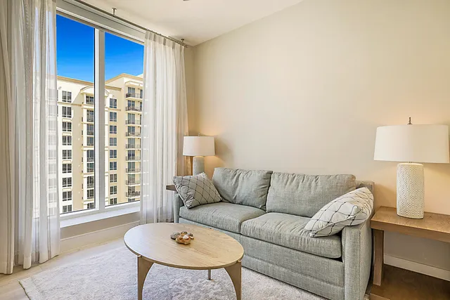 $3,900,000 | 3730 North Ocean Drive, Unit 15C, Singer Island, FL 33404