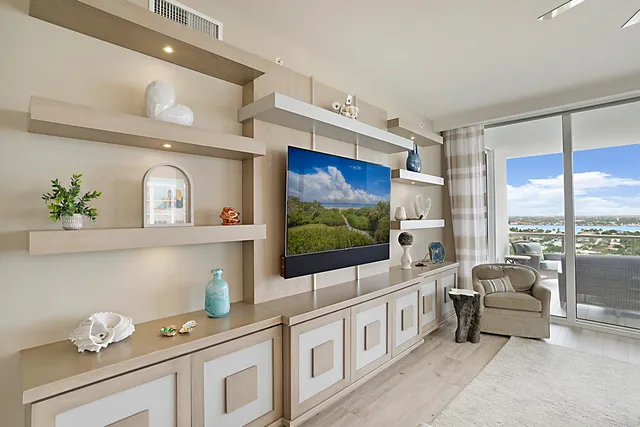 $3,900,000 | 3730 North Ocean Drive, Unit 15C, Singer Island, FL 33404