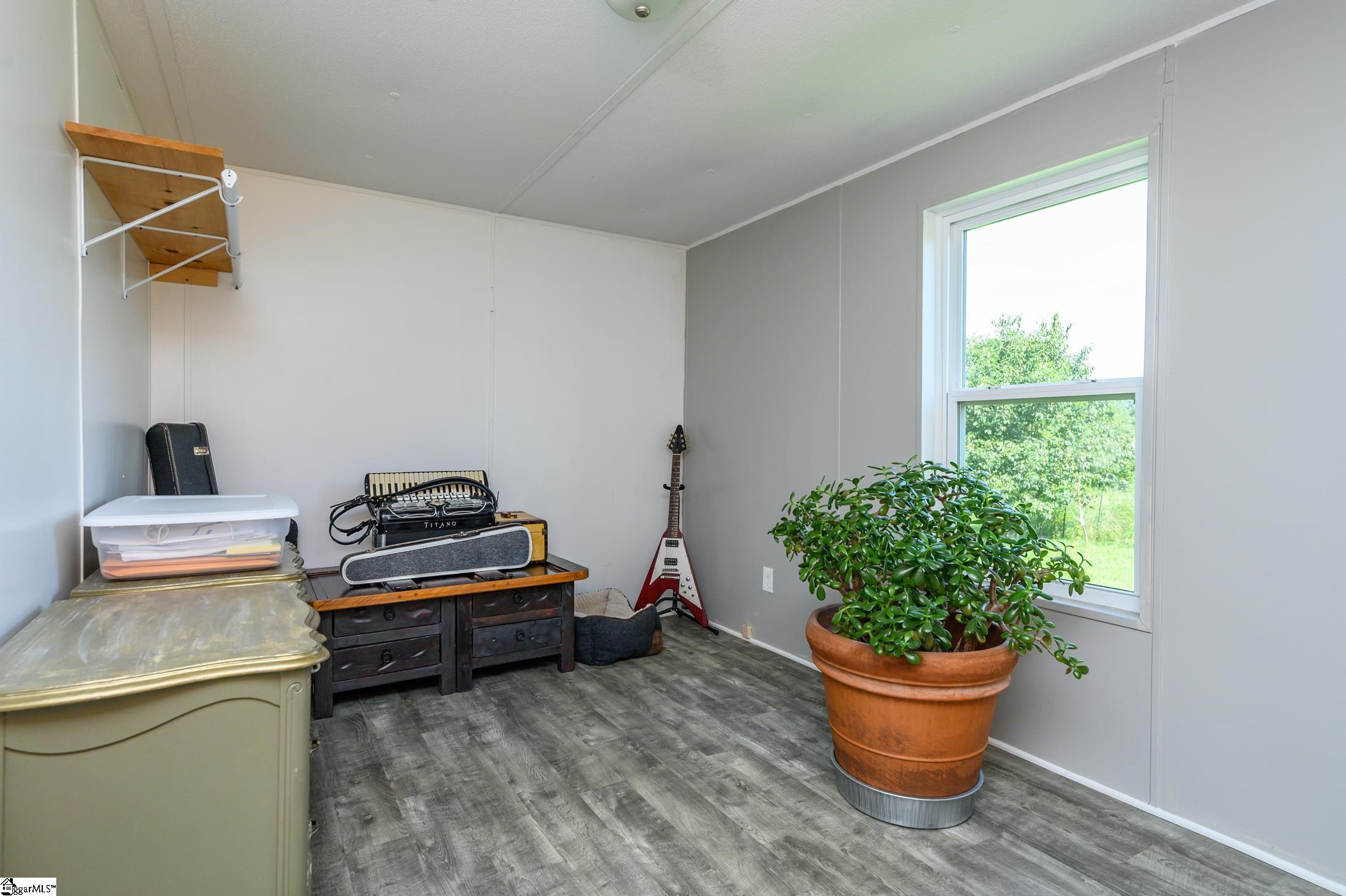 548 Hipps Road Simpsonville, SC 29680 - Photo 17 of 25