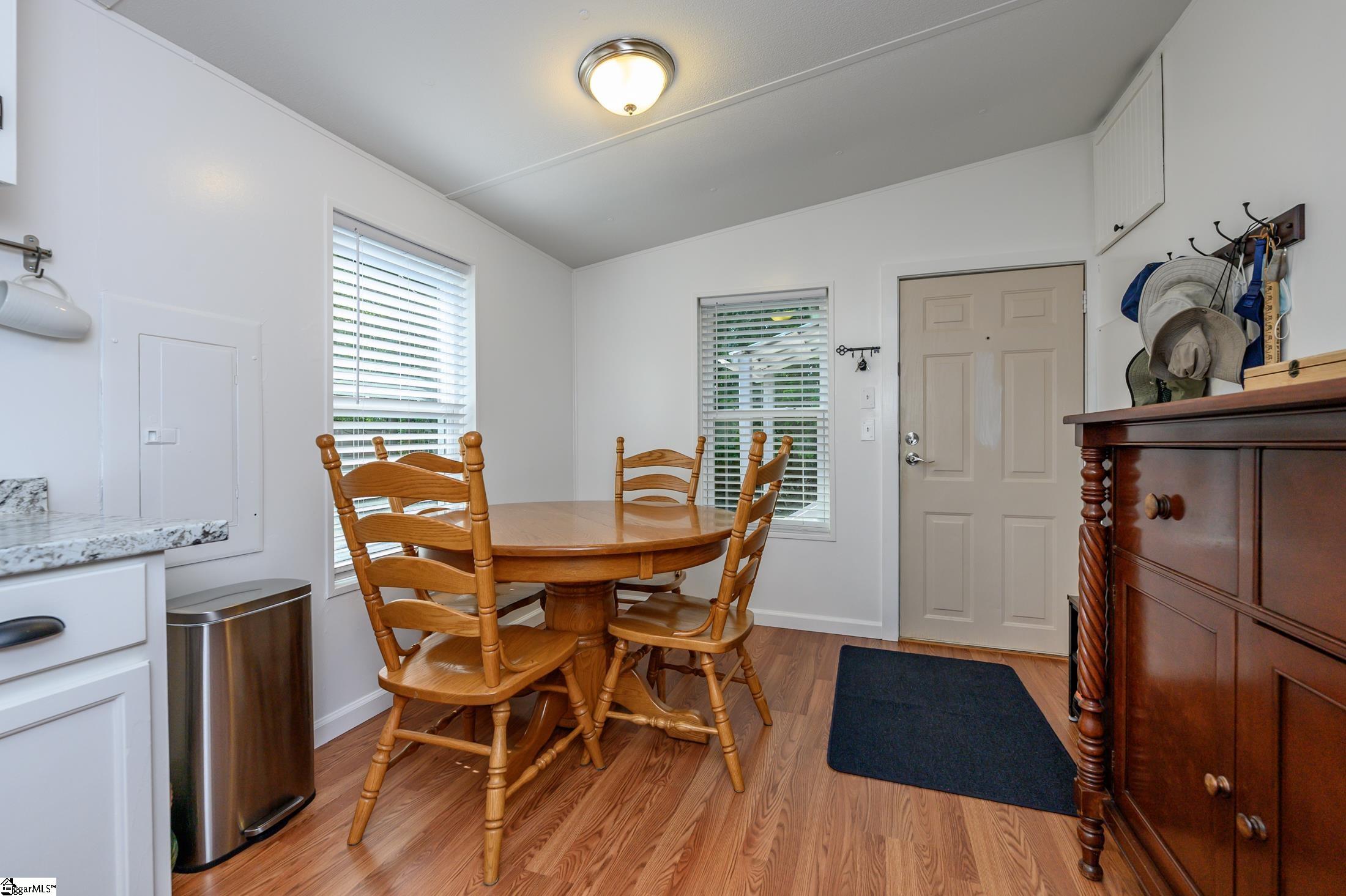 548 Hipps Road Simpsonville, SC 29680 - Photo 10 of 25