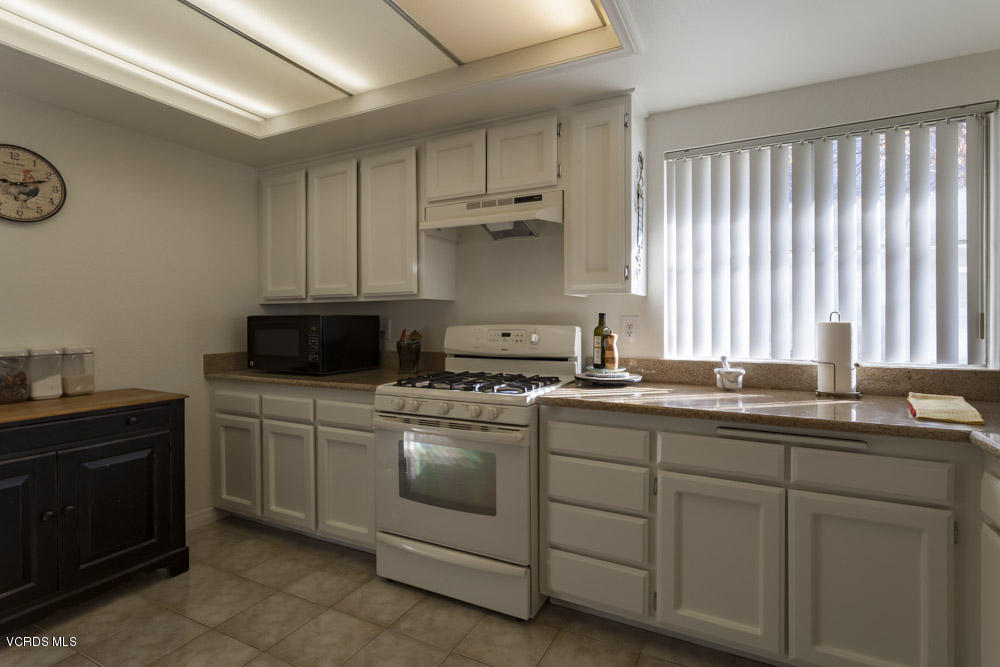 1934 Rory Lane, Unit 5 Simi Valley, CA 93063 - Photo 8 of 19 Rory_Low-8