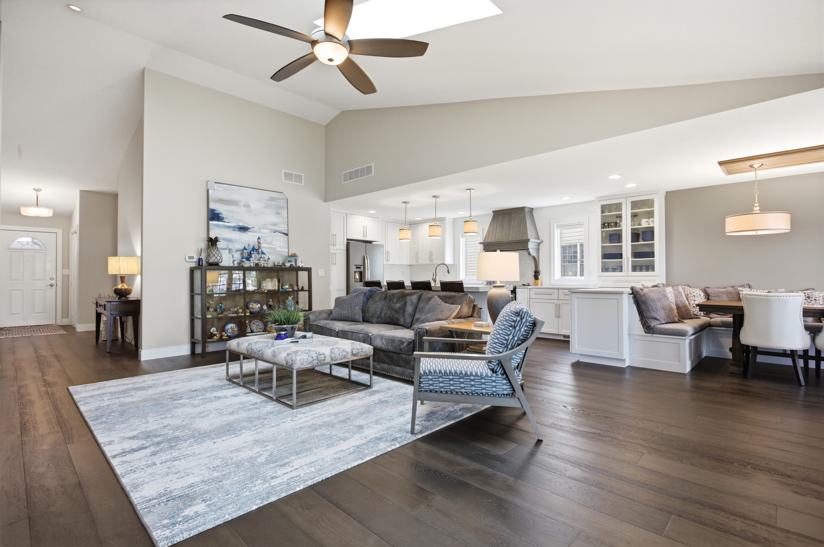 2526 Windward Boulevard, Unit 2526 Champaign, IL 61821 - Photo 5 of 29