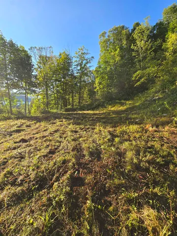 $75,000 | 305 Cascade Road, Danby, VT 05739