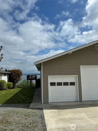 $1,350 | 1435 Crestview Drive, Unit MIL, Camano Island, WA 98282