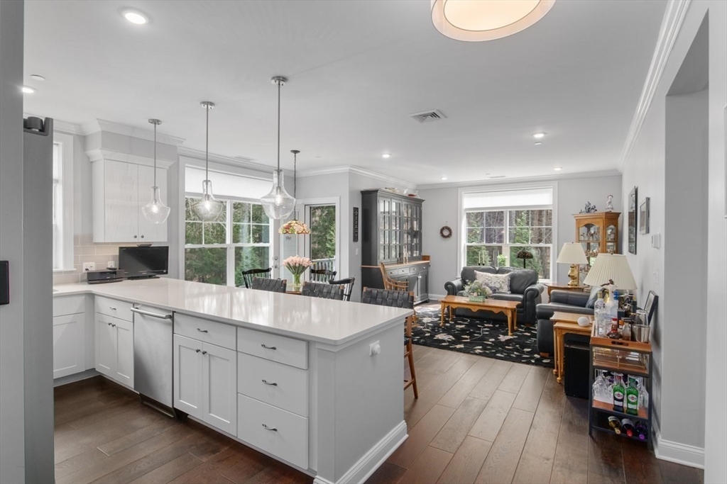 635 Old Post Road, Unit 111 Sharon, MA 02067 - Photo 8 of 32