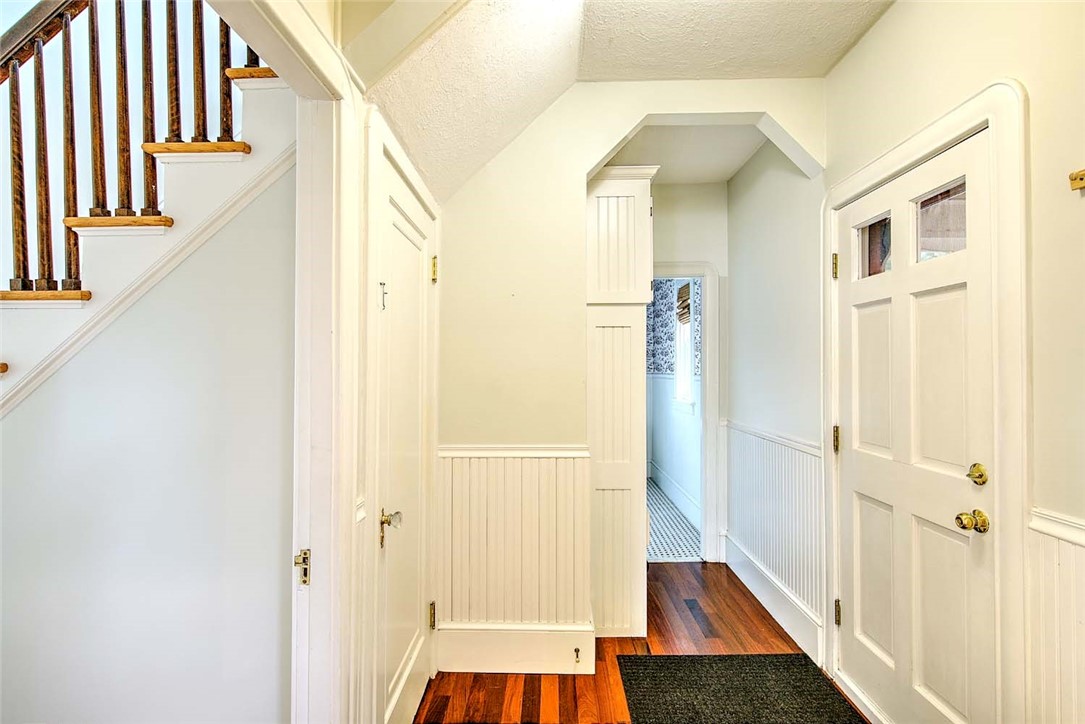 12 Holly Street Providence, RI 02906 - Photo 18 of 44