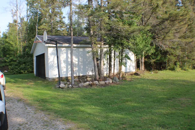 $149,900 | 31165 South Maxton Road, Drummond Island, MI 49726