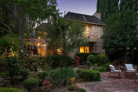 $2,688,862 | 743 Orange Avenue, San Carlos, CA 94070