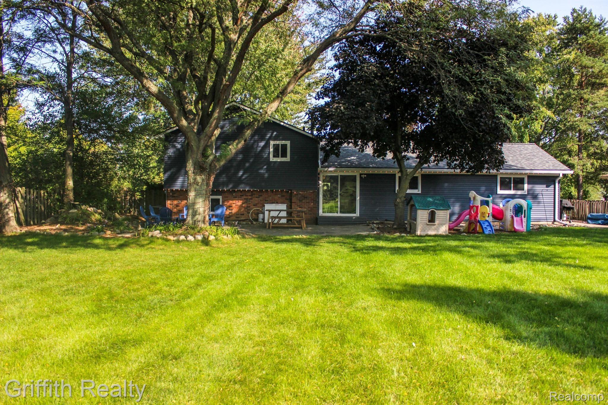 1370 South Hickory Ridge Road Milford, MI 48380 - Photo 51 of 52 50.jpg
