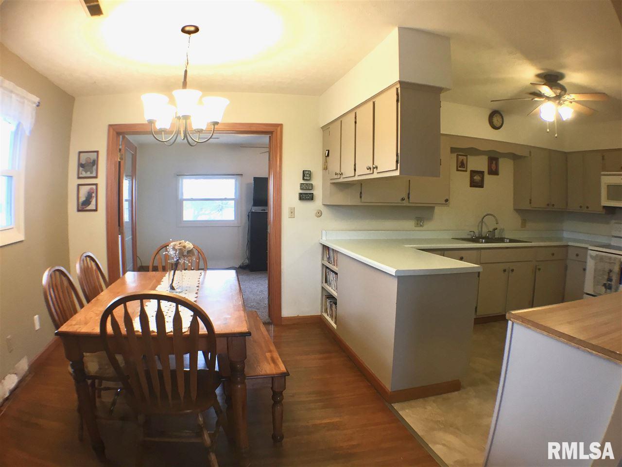 1323 Spring Bay Road East Peoria, IL 61611 - Photo 11 of 31 Gallery Image 11
