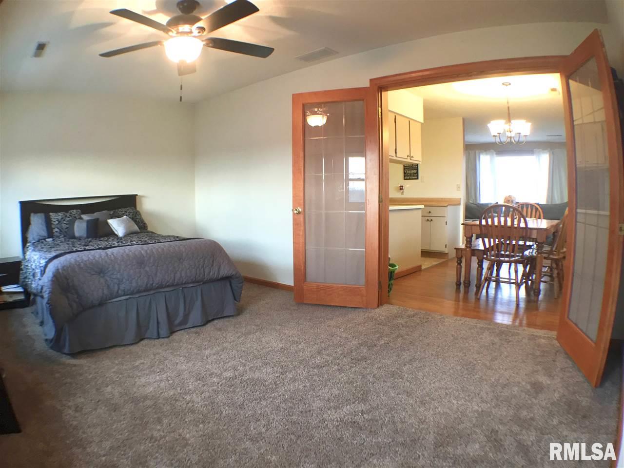 1323 Spring Bay Road East Peoria, IL 61611 - Photo 15 of 31 Gallery Image 15