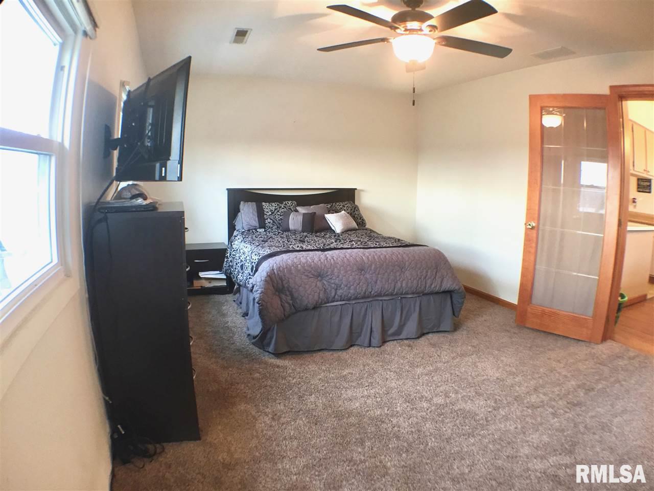 1323 Spring Bay Road East Peoria, IL 61611 - Photo 16 of 31 Gallery Image 16