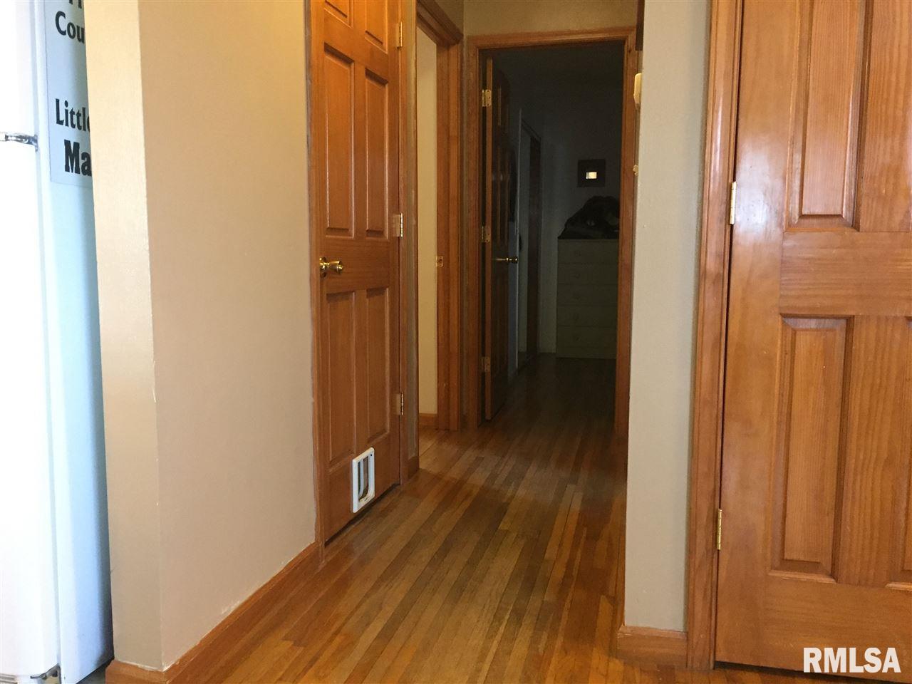 1323 Spring Bay Road East Peoria, IL 61611 - Photo 19 of 31 Gallery Image 19