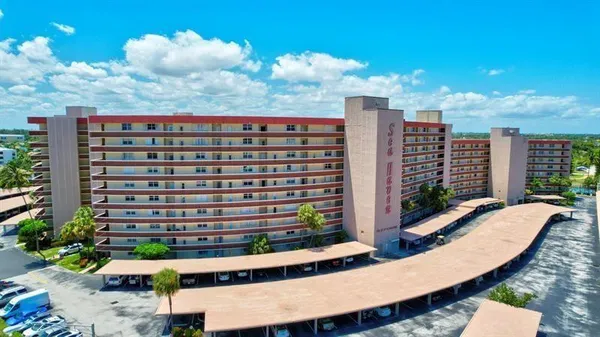 $2,100 | 2731 Northeast 14th Street Causeway, Unit 412, Pompano Beach, FL 33062