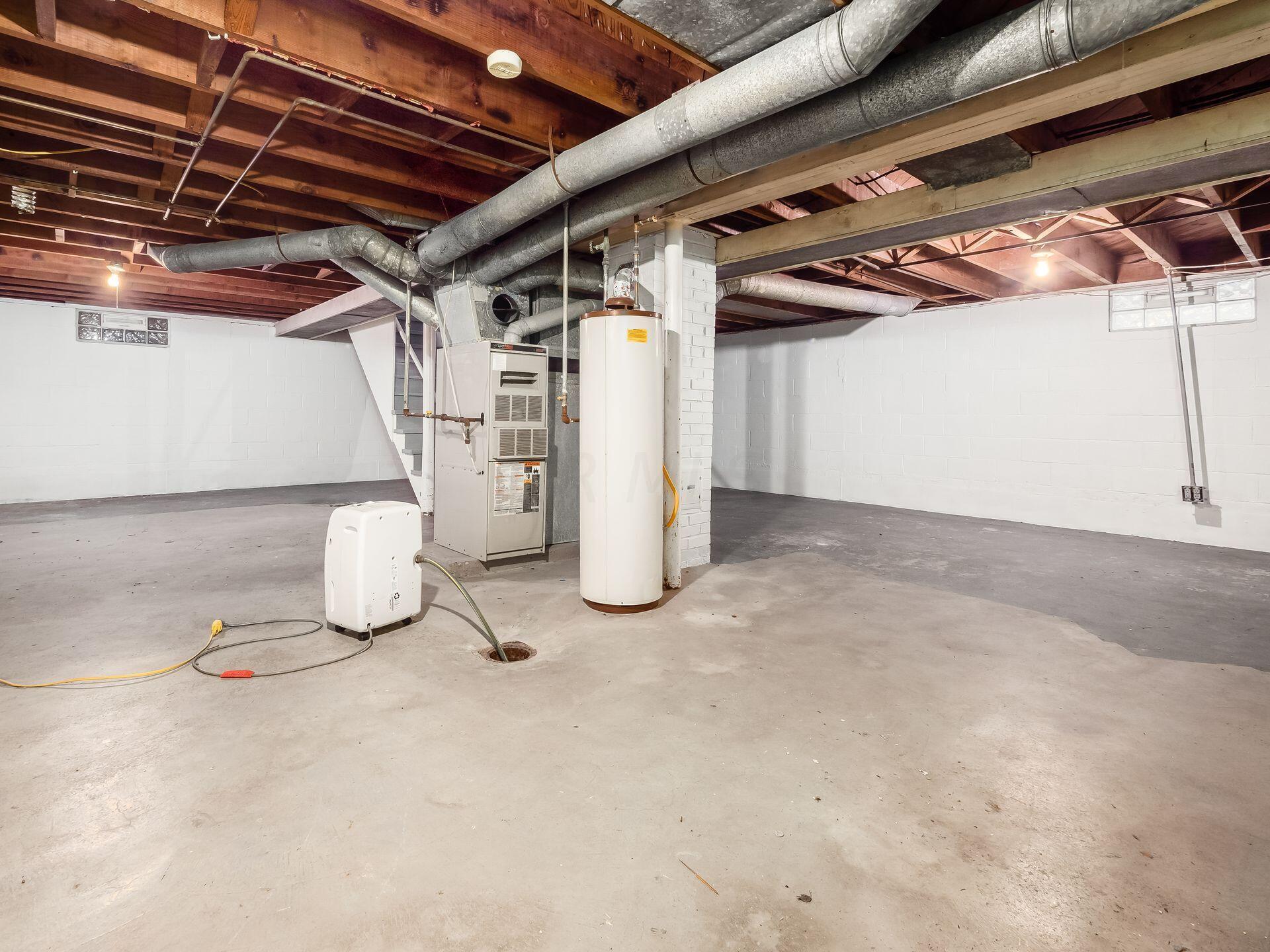 826 Sheridan Road Marion, OH 43302 - Photo 22 of 30 Full Basement