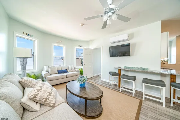 $2,200 | 986 Boardwalk, Unit A, Ocean City, NJ 08226