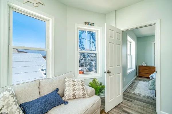 $2,200 | 986 Boardwalk, Unit A, Ocean City, NJ 08226