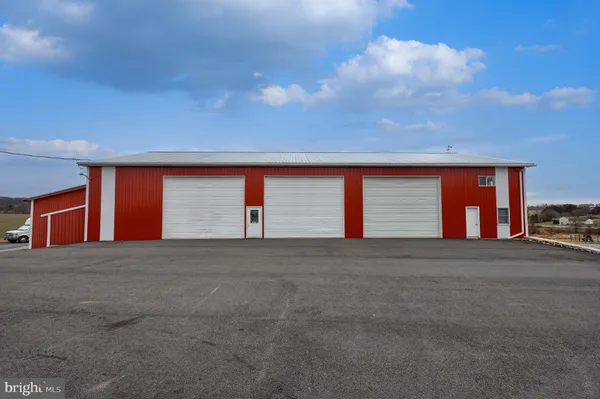 $500,000 | 76 South Brick Lane, Elverson, PA 19520