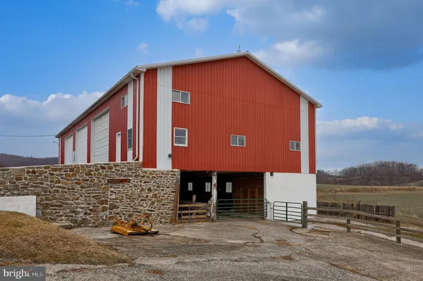 $500,000 | 76 South Brick Lane, Elverson, PA 19520