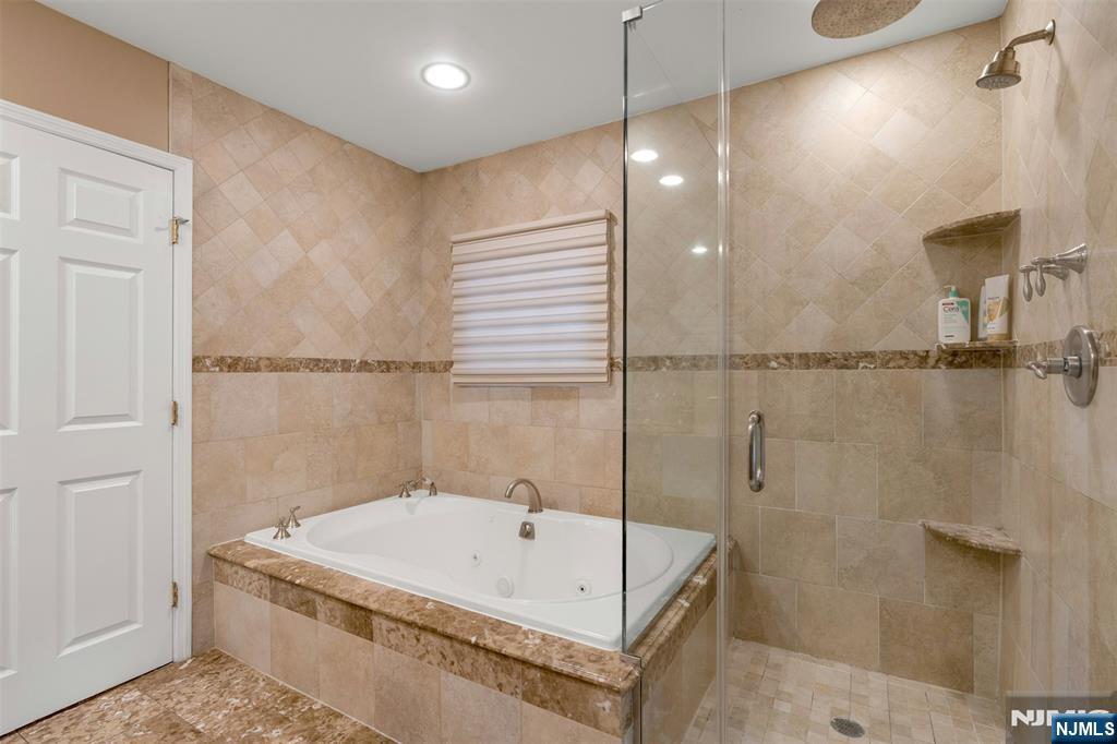 506 Sunderland Road Teaneck, NJ 07666 - Photo 22 of 42
