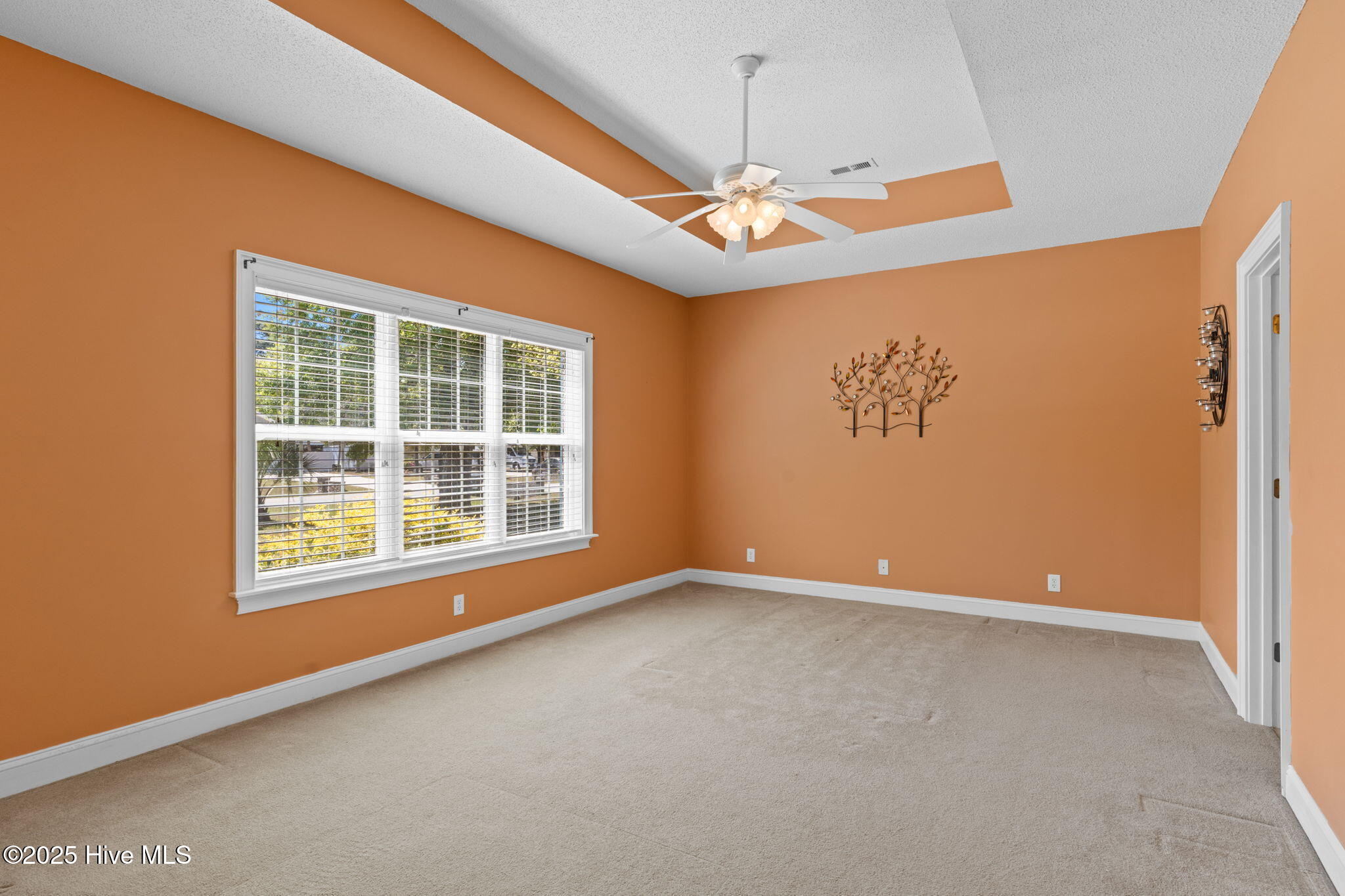 9008 Oak Ridge Plantation Drive Southwest Calabash, NC 28467 - Photo 20 of 39 Primary Bedroom