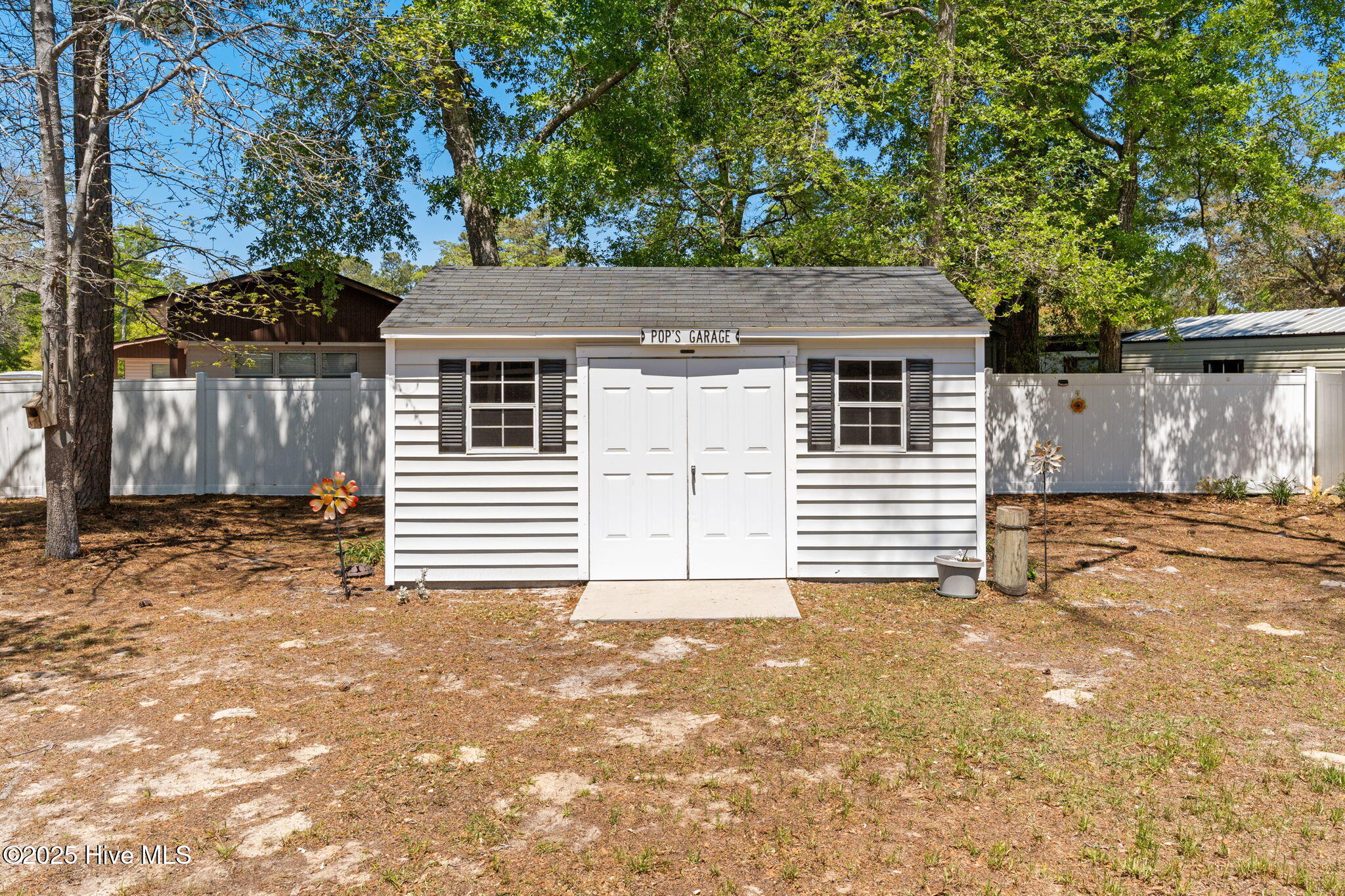 9008 Oak Ridge Plantation Drive Southwest Calabash, NC 28467 - Photo 35 of 39 Shed