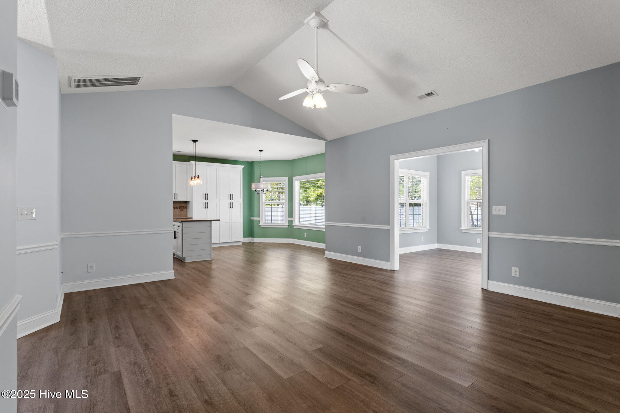 9008 Oak Ridge Plantation Drive Southwest Calabash, NC 28467 - Photo 9 of 39 Living Room