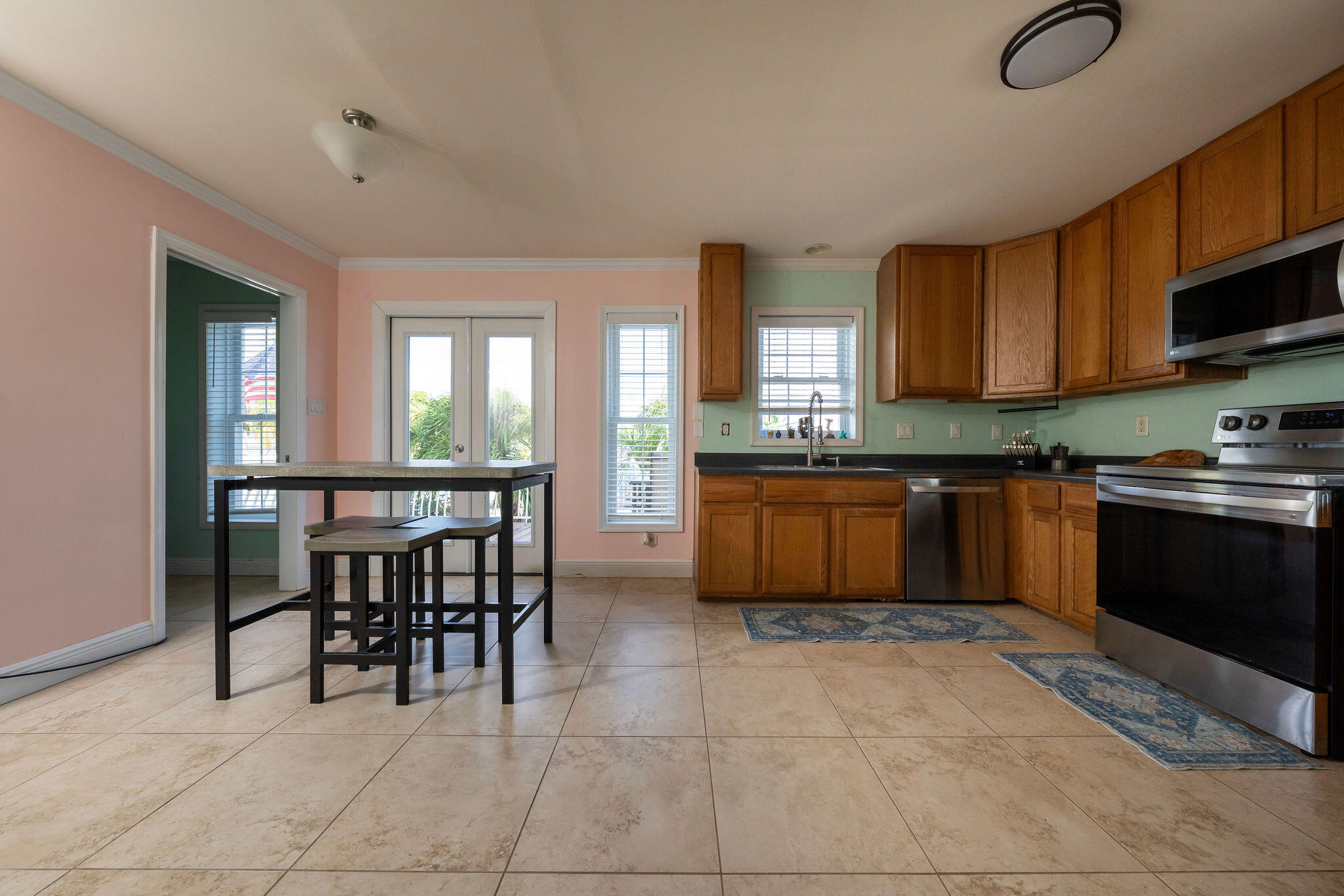 27 Avenue D Key Largo, FL 33037 - Photo 13 of 69 Kitchen