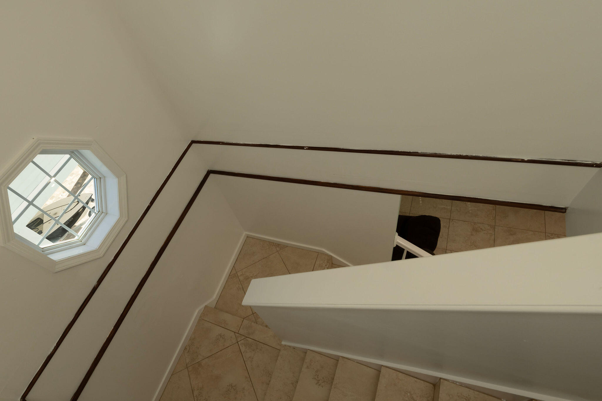 27 Avenue D Key Largo, FL 33037 - Photo 44 of 69 a view of water heater room