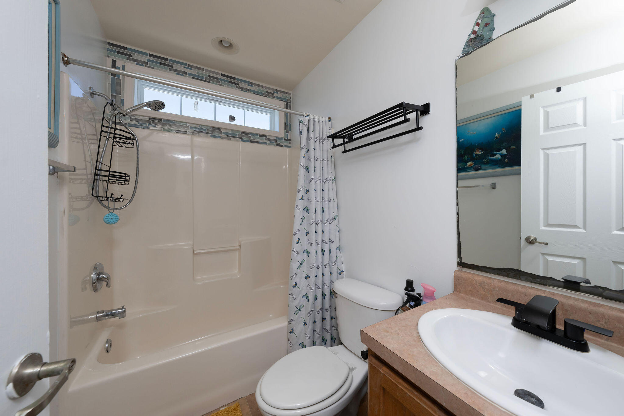 27 Avenue D Key Largo, FL 33037 - Photo 58 of 69 2nd Bathroom