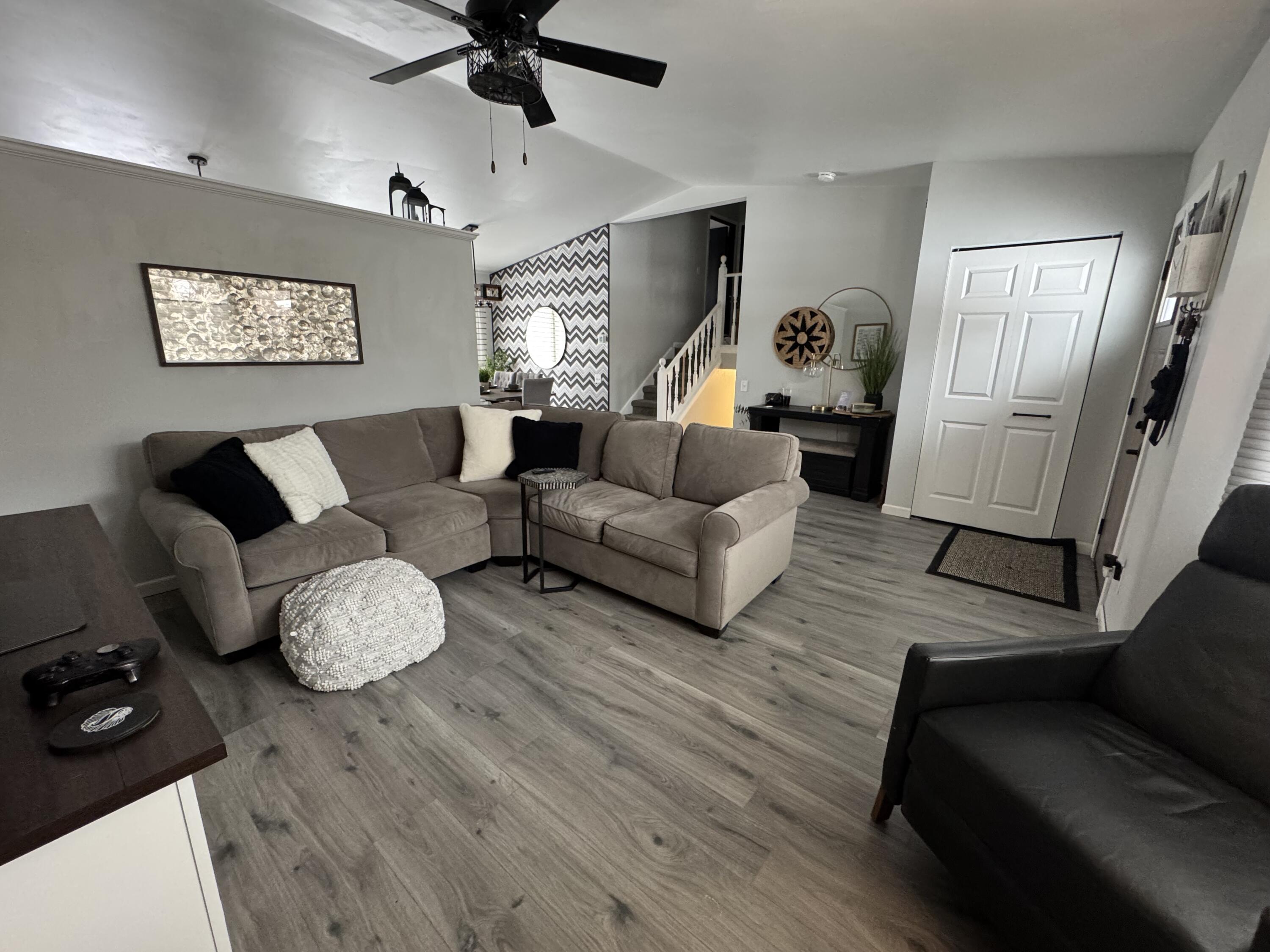 9272 11th Avenue Pleasant Prairie, WI 53158 - Photo 4 of 18 IMG_6099