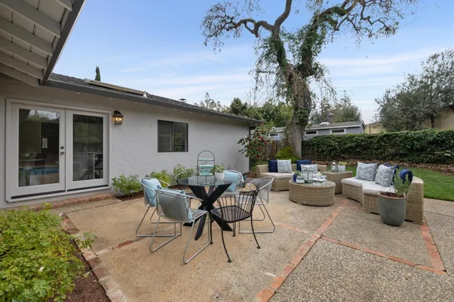 $4,888,000 | 50 Los Altos Avenue, Los Altos, CA 94022
