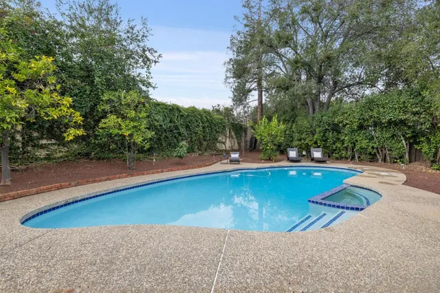 $4,888,000 | 50 Los Altos Avenue, Los Altos, CA 94022