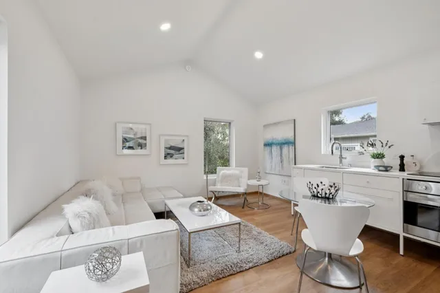 $4,888,000 | 50 Los Altos Avenue, Los Altos, CA 94022