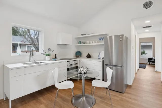 $4,888,000 | 50 Los Altos Avenue, Los Altos, CA 94022