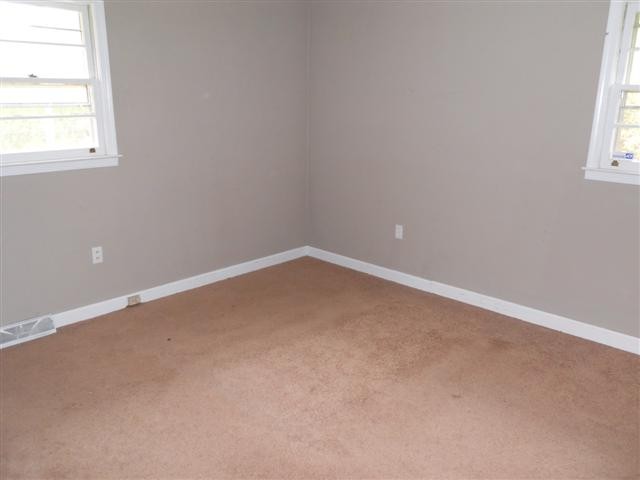 623 Ivy Circle Anderson, SC 29621 - Photo 7 of 14 Gallery Image 7
