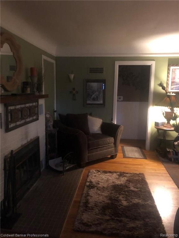 902 West Silver Lake Road Fenton, MI 48430 - Photo 5 of 26 Gallery Image 5