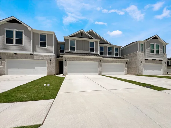 $2,250 | 2725 Woodall Drive, Unit 1502, Cedar Park, TX 78613
