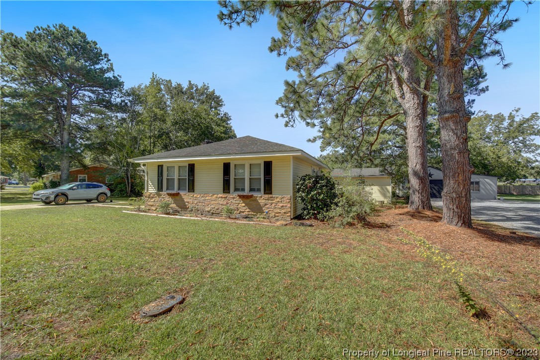 660 Pendergraft Road Bunnlevel, NC 28323 - Photo 3 of 27 Gallery Image 3