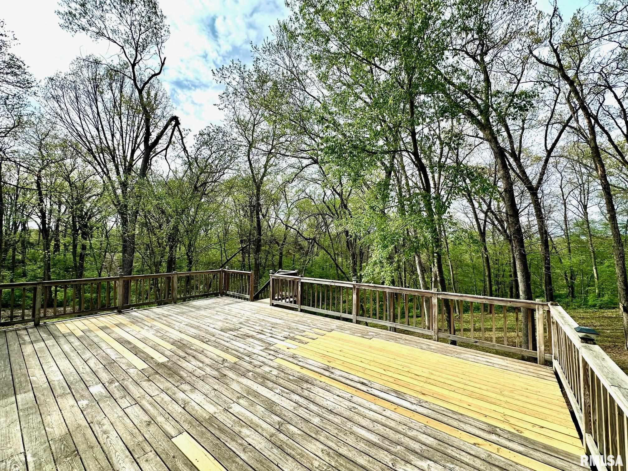 409 Timber Creek Road Jacksonville, IL 62650 - Photo 8 of 42 Gallery Image 8