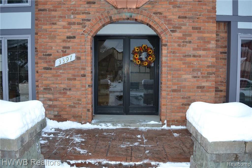 3397 Rocky Crest Drive Rochester Hills, MI 48306 - Photo 2 of 52