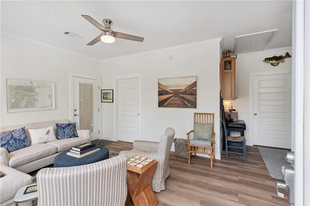 $329,000 | 1076 Blue N Hall Road, Darien, GA 31305